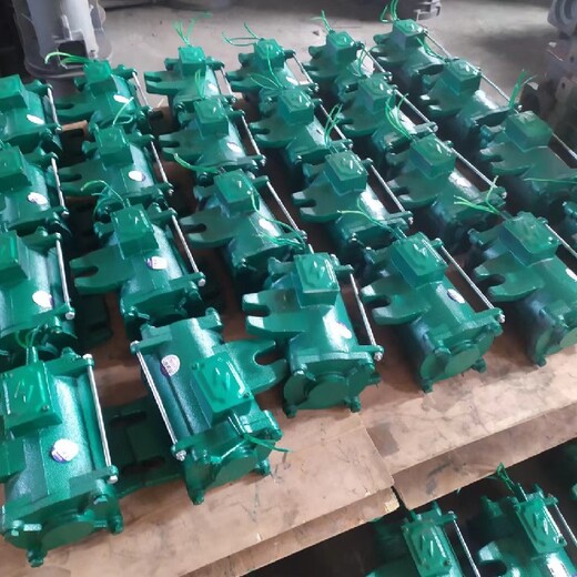 河南宏達振動(dòng)電機YZ系列電動(dòng)機廠(chǎng)家大全單層雙層振動(dòng)篩分機