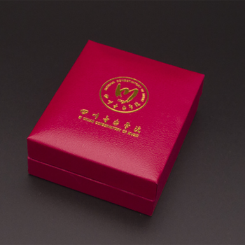 龙泩印刷包装礼品盒定制,食品精装盒定做