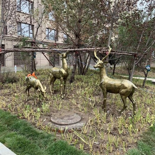 玻璃钢鹿雕塑抽象鹿雕塑厂家