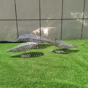 大型不銹鋼鏤空葉子雕塑制作