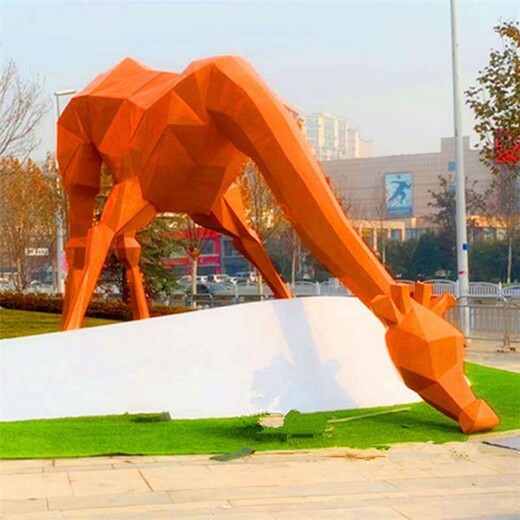 陕西不锈钢切面长颈鹿雕塑生产厂家