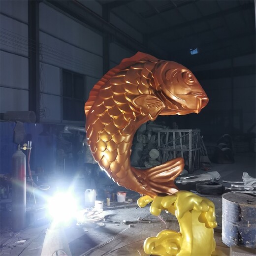 广西不锈钢鲤鱼雕塑厂家