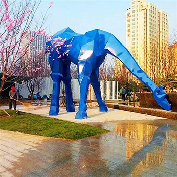 浙江公园不锈钢切面长颈鹿雕塑生产厂家