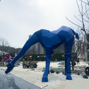 浙江公园不锈钢切面长颈鹿雕塑生产厂家