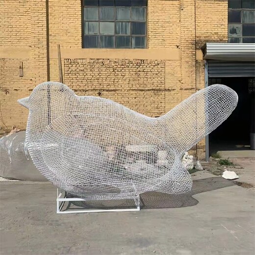 内蒙古不锈钢镂空小鸟雕塑加工厂家