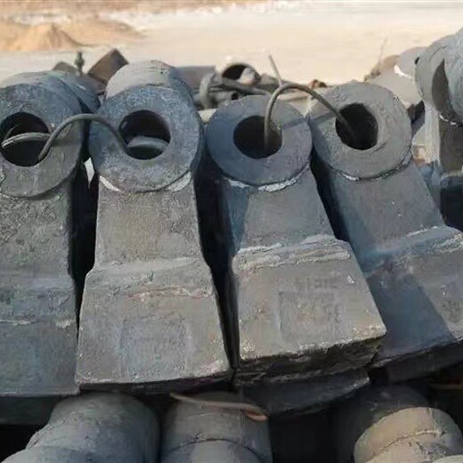 南通永威高锰钢锤头,广西北海生产制砂机锤头配件