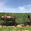 農(nóng)民勞作雕塑制作