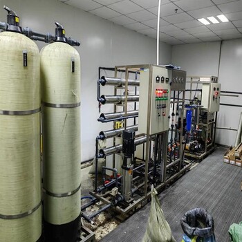 权坤实验室超纯水系统304不锈钢工业循化水过滤设备运行平稳