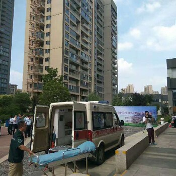 烏魯木齊跨省救護(hù)車送病人回家：救護(hù)車120長途轉(zhuǎn)運的服務(wù)