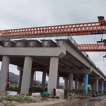 廣西輪胎式提梁機(jī)廠家聯(lián)系方式,提梁機(jī)多少錢(qián)