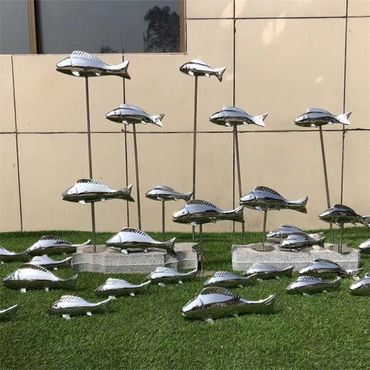 不銹鋼鏡面魚(yú)群雕塑制作廠家