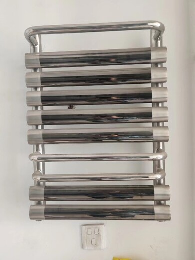 柱翼型散热器价格,钢铝散热器1800中