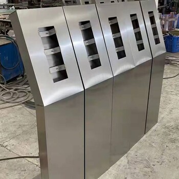 不銹鋼方管架子定制酒柜儲(chǔ)物箱折彎焊接噴漆金屬制品
