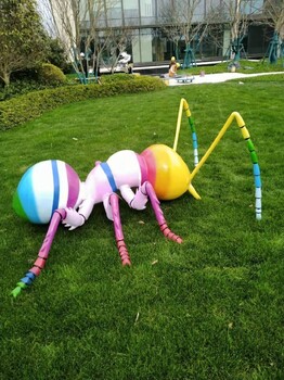 彩绘动物玻璃钢蚂蚁雕塑厂家