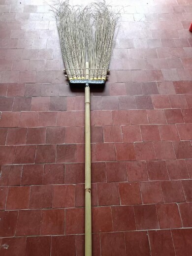 环卫工扫马路扫帚,竹扫长尾大街清洁扫,葵骨大扫把