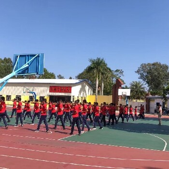 春雨喜欢上网问题少年心理辅导学校