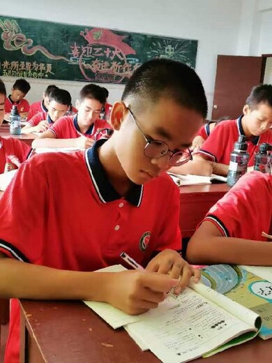 广东茂名网瘾少年教育封闭式学校口碑好学校