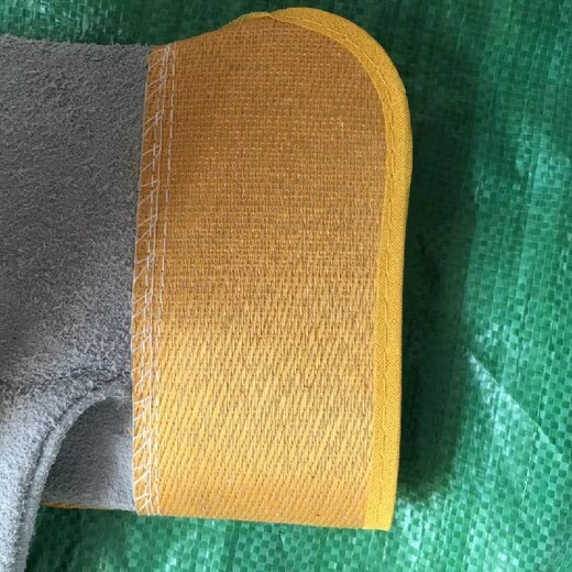 手套电焊,黄胶袖半皮电焊耐磨工作手套
