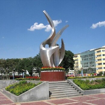 桂林从事抽象雕塑定制,生态园仿真雕塑
