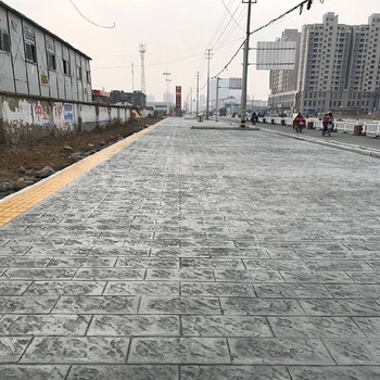蘄春地區公園仿木紋壓花臺階，混凝土壓模人行道材料與施工電話(huà)