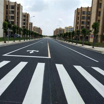 河南周口廠區道路劃線施工廠家熱熔振蕩劃線
