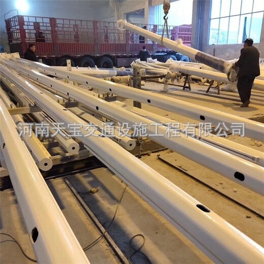 湖北懸臂標(biāo)志桿施工工程