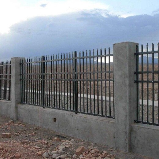 德兴围墙铁艺防护护栏园林围墙护栏