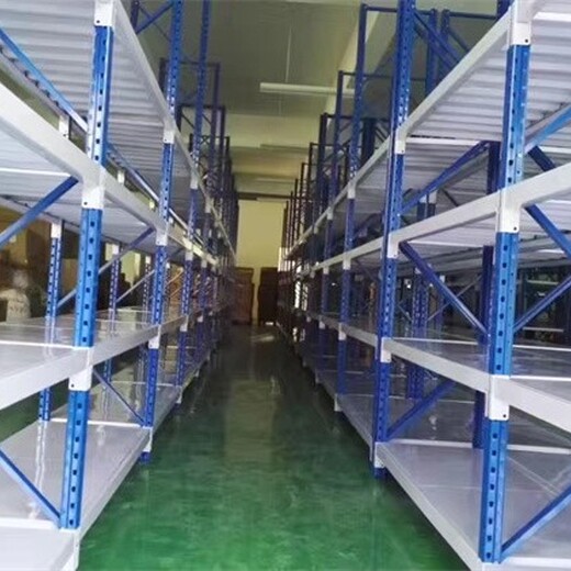 伊犁工業(yè)輕型貨架結構