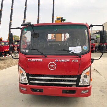 天津大運(yùn)國六藍(lán)牌隨車起重運(yùn)輸車商家大運(yùn)藍(lán)牌隨車吊