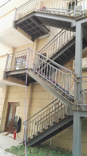 东源县承接钢结构楼梯施工流程