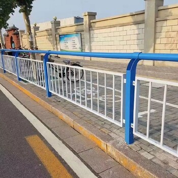 河南工厂道路护栏厂家市政防炫板道路护栏厂区道路防护栏