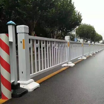 周口供應(yīng)道路護(hù)欄工廠鋅鋼道路護(hù)欄圍欄廠家小區(qū)交通護(hù)欄廠