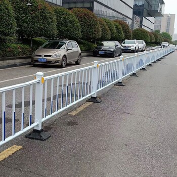 周口供應(yīng)道路護(hù)欄工廠鋅鋼道路護(hù)欄圍欄廠家小區(qū)交通護(hù)欄廠