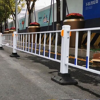 周口橋梁道路護欄價格花壇道路護欄廠家隔離道路護欄