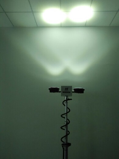 照明灯,曲臂升降照明灯,21.5米