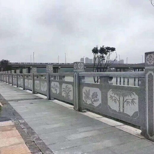河堤水泥護欄水泥仿樹皮護欄
