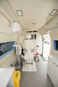 程力江鈴流動服務美發(fā)車廠家電話