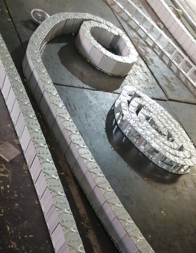 机床钢铝拖链材质工程拖链