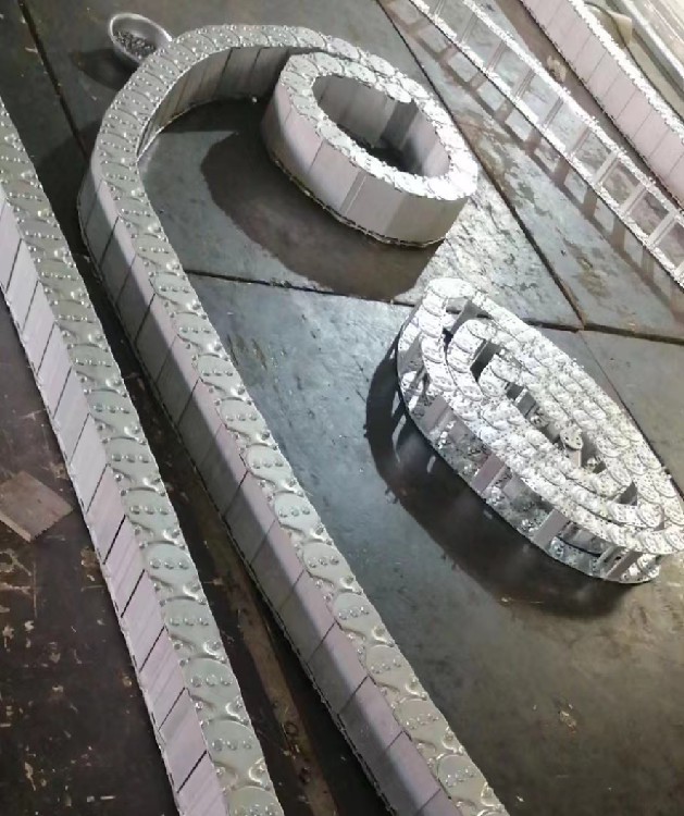车床钢铝拖链结构钢制拖链