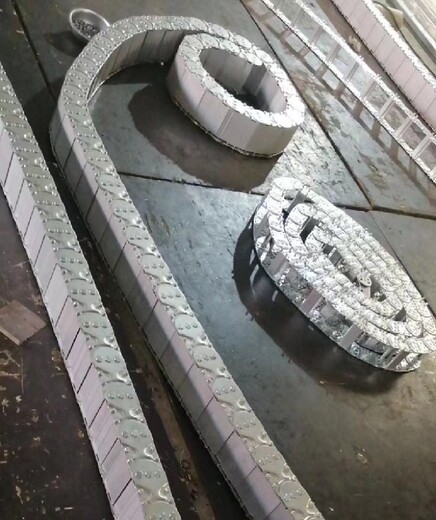 耐磨片钢铝拖链代理钢制拖链
