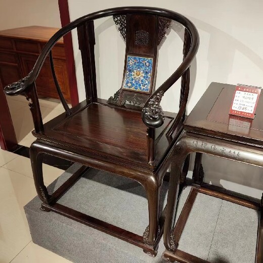 传统大红酸枝椅子设计合理,缅甸花梨桌椅