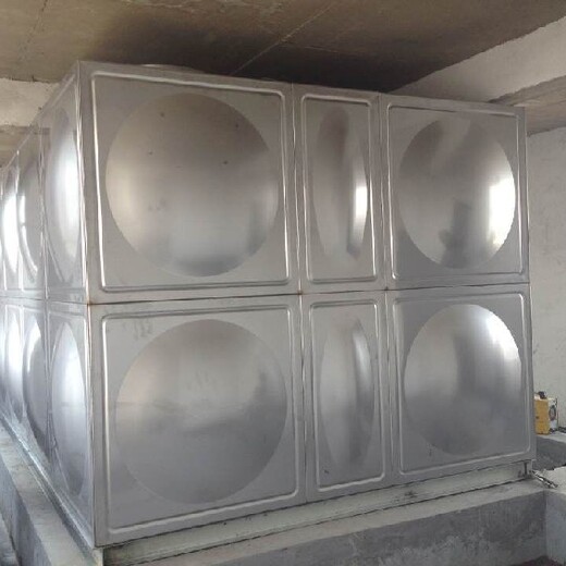 大型组合式不锈钢水箱现场安装