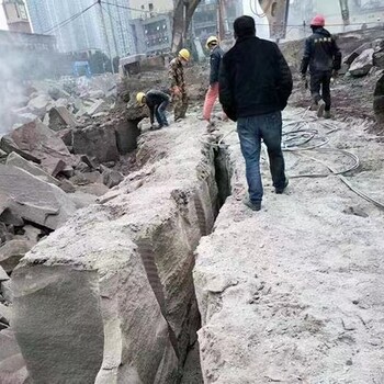 内蒙古锡林郭勒盟静态爆破岩石设备