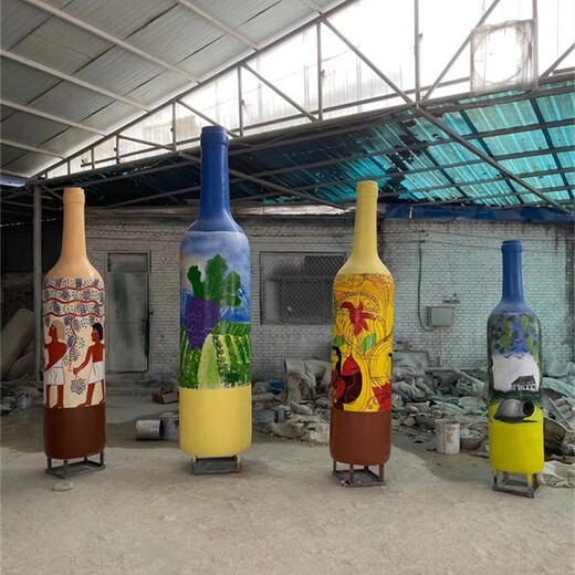 珠海玻璃钢酒瓶雕塑厂家供应,大堂摆件玻璃钢酒瓶雕塑