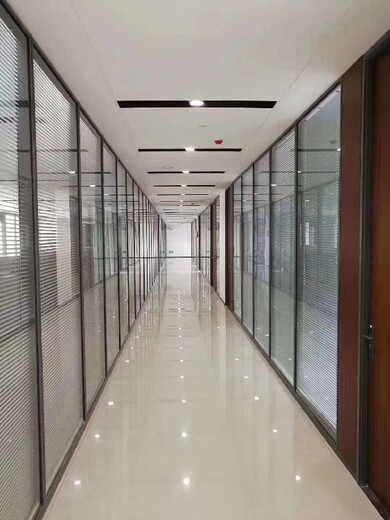 南寧防火隔斷玻璃聯(lián)系電話,a類防火玻璃