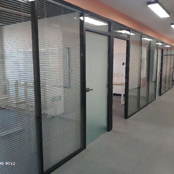 哈尔滨防火隔断玻璃材料厂家,钢化防火玻璃