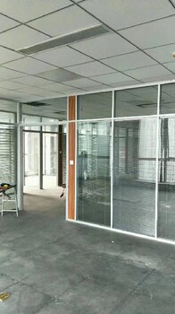 保定防火玻璃隔墙供应商,防火玻璃隔墙定制极窄边框