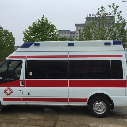 长沙救护车,应急医疗转运危重患者,配备担架床