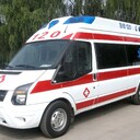 日照救護(hù)車,999急救車租賃預(yù)約用車,配備擔(dān)架床