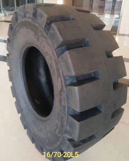 耐扎耐磨輪胎,耐刺扎耐磨,32層級26.5-25